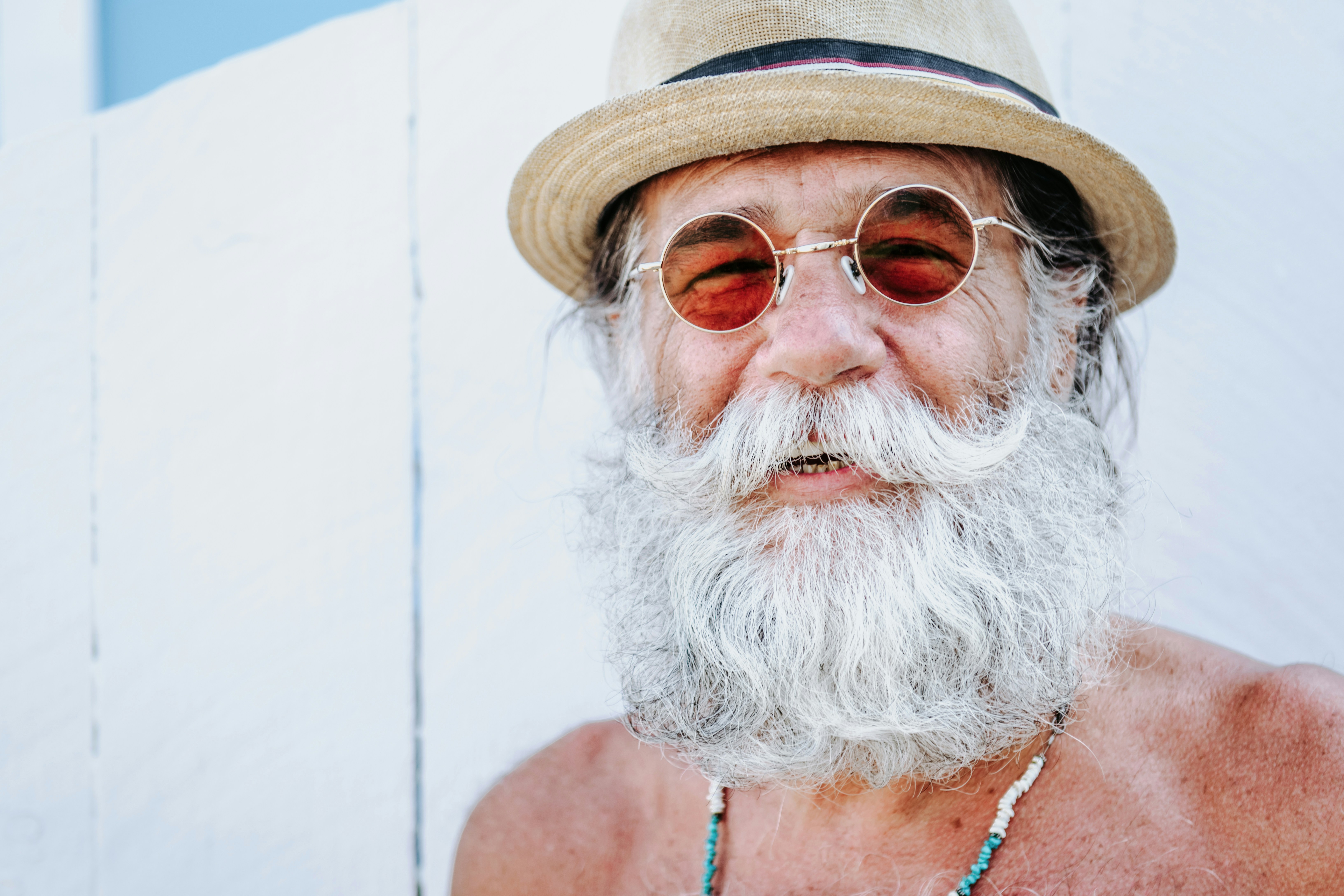 Pensione a 64 anni: ecco chi può andarci e con quali requisiti